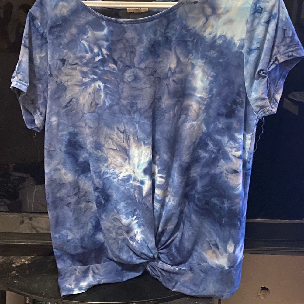 Blue tie-dye front knot T-shirt
